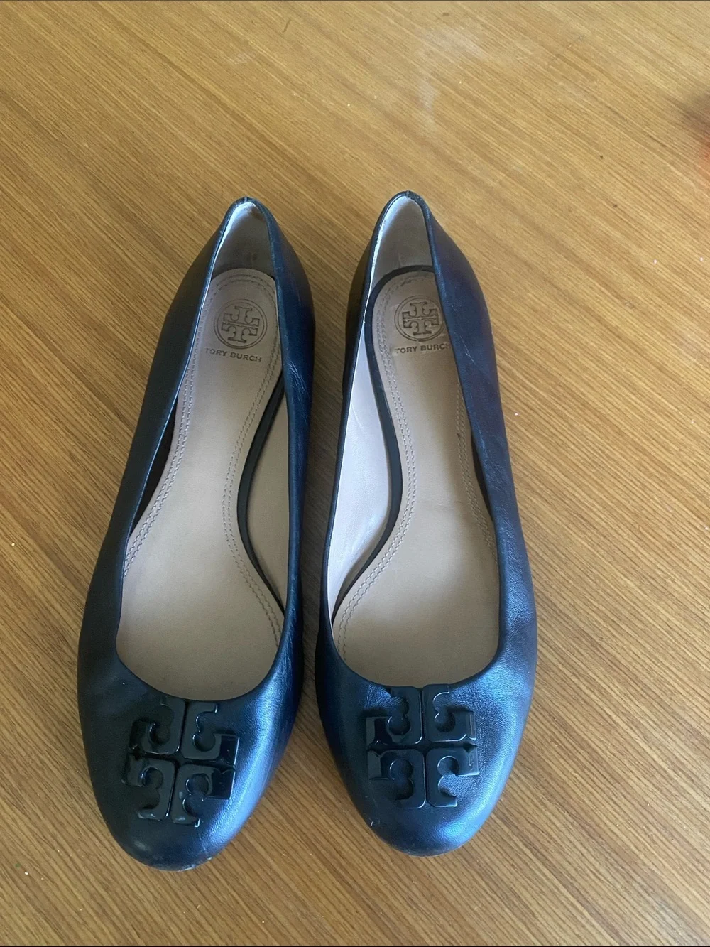 Tory Burch Black Leather Logo Ballet Flats 10